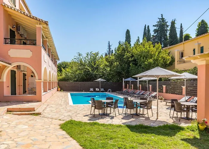 Bella De Lux Apts 4*