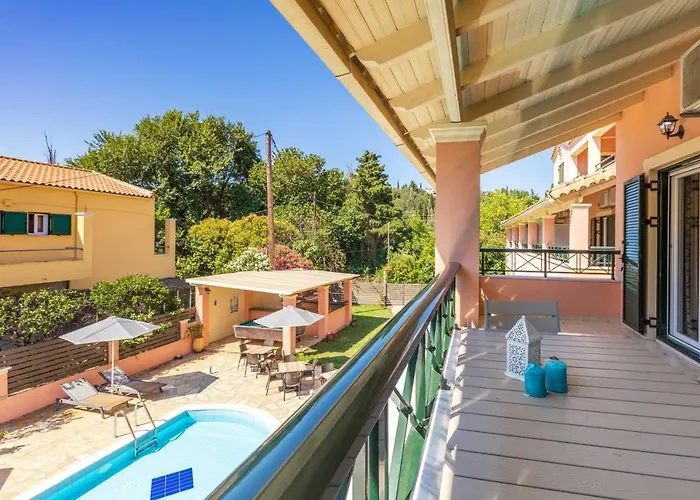 Bella De Lux Apts Aparthotel Ýpsos