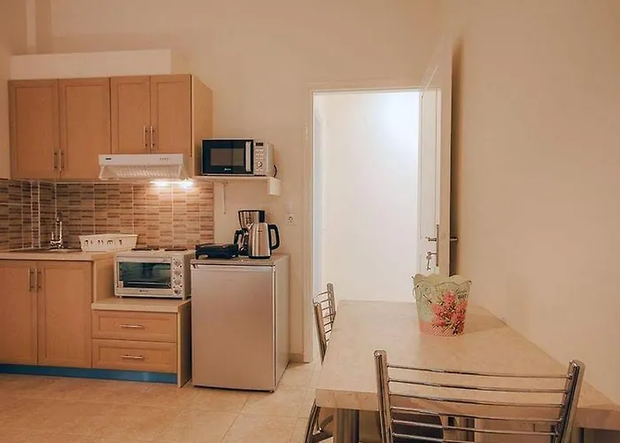 Bella De Lux Apts 4* Ýpsos