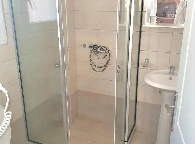 Bella De Lux Apts Aparthotel Ýpsos