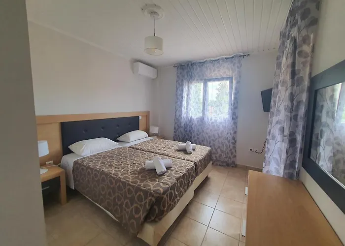 Bella De Lux Apts Aparthotel Ýpsos