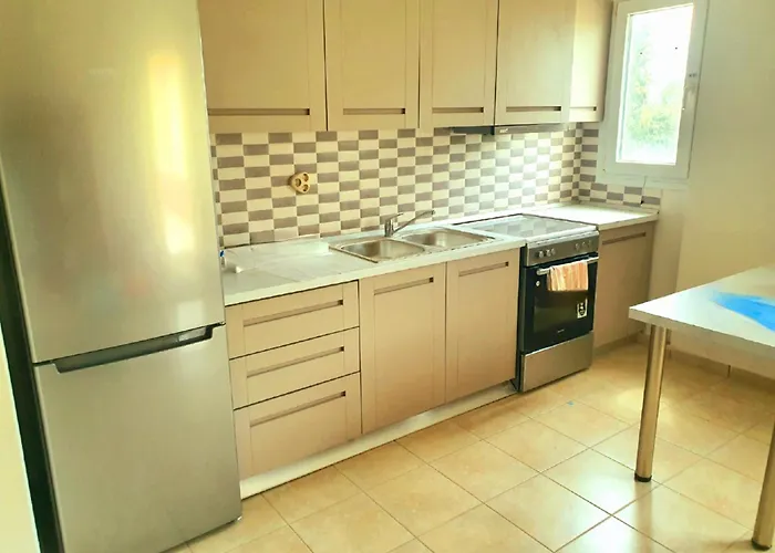 Bella De Lux Apts Aparthotel Ýpsos