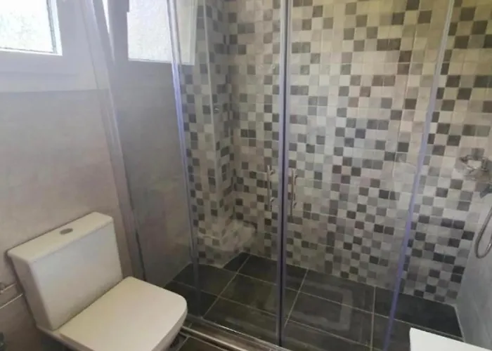 Bella De Lux Apts