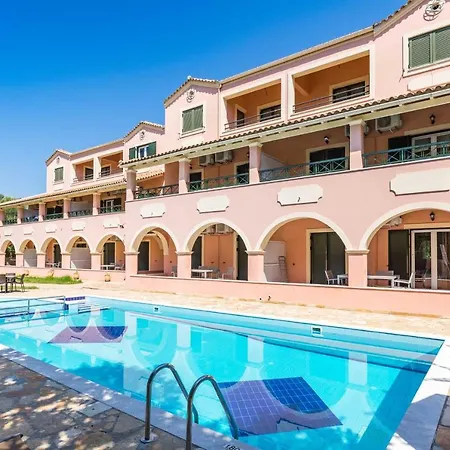 Bella De Lux Apts 4*