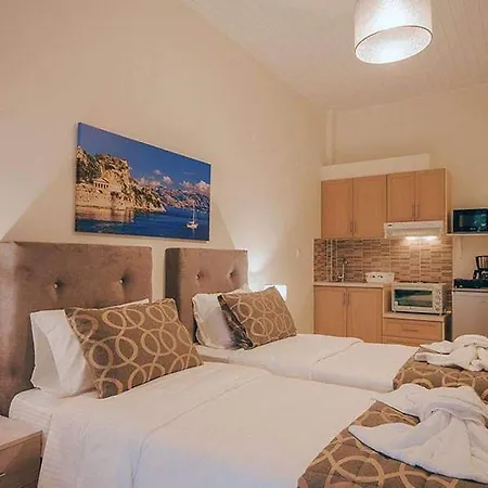 Bella De Lux Apts 4*