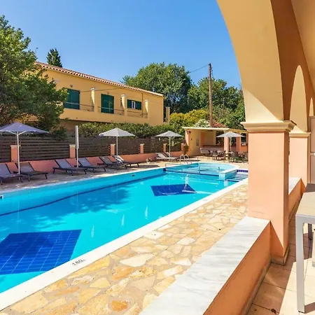 Bella De Lux Apts Apart Otel