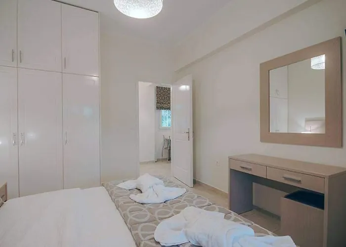 Bella De Lux Apts