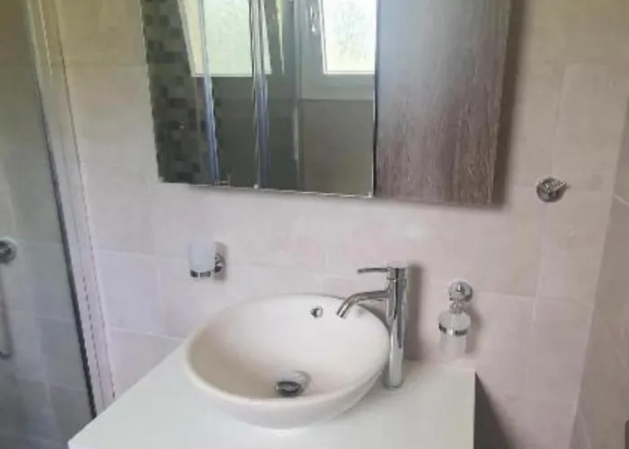 Bella De Lux Apts 4* Ýpsos