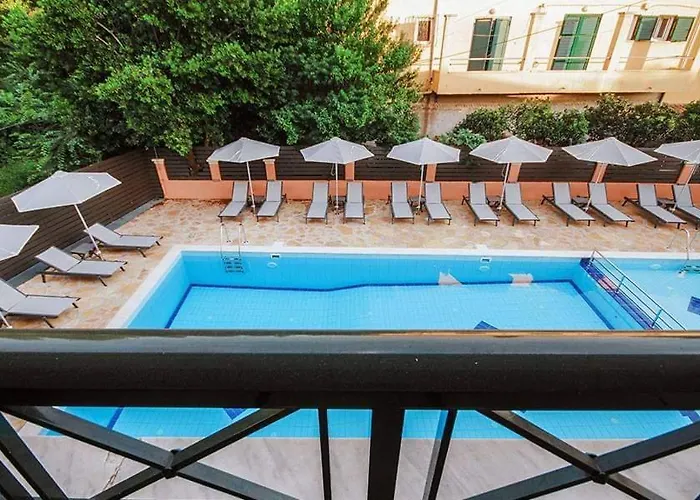 Appart hôtel Bella De Lux Apts Ýpsos