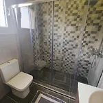 Bella De Lux Apts
