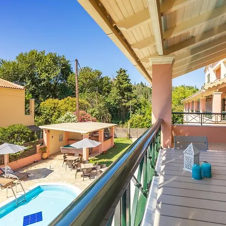 Bella De Lux Apts מלון איפסוס