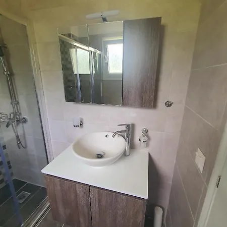 Bella De Lux Apts Ýpsos