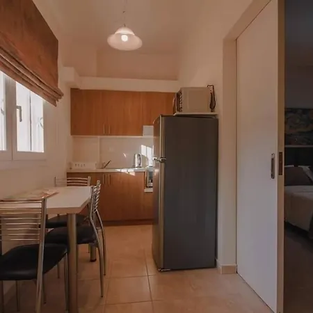 Bella De Lux Apts 4*