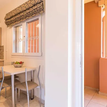 Bella De Lux Apts Apart Otel Ipsos